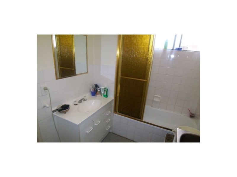 21/115 Frank, Labrador QLD 4215