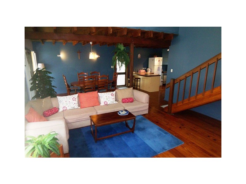 25 Salmon, Southport QLD 4215