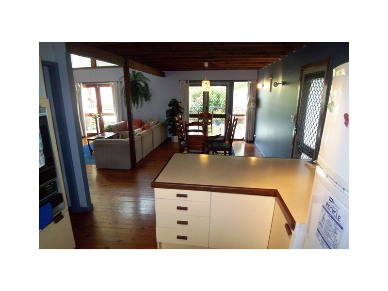 25 Salmon, Southport QLD 4215