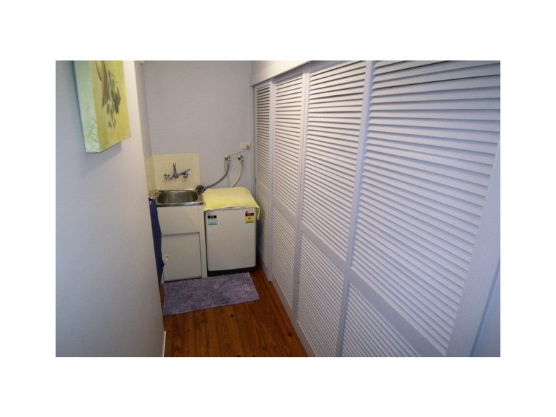 25 Salmon, Southport QLD 4215