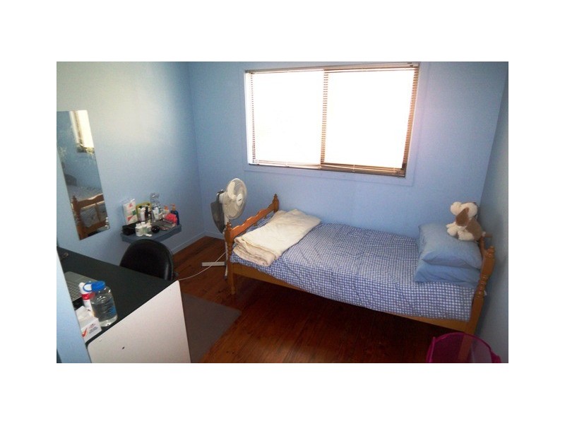 25 Salmon, Southport QLD 4215