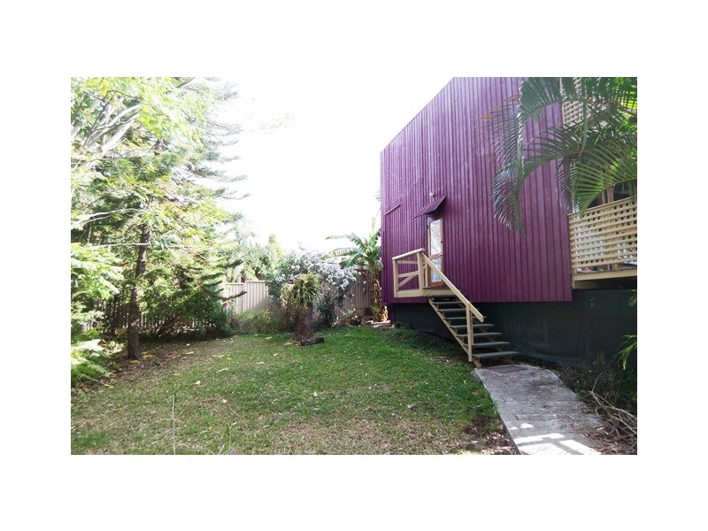 25 Salmon, Southport QLD 4215