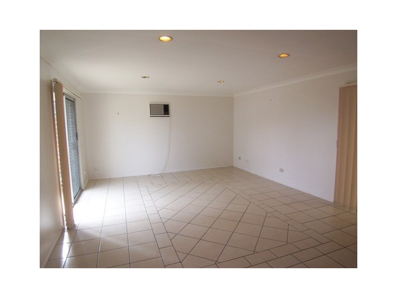 Ashmore QLD 4214