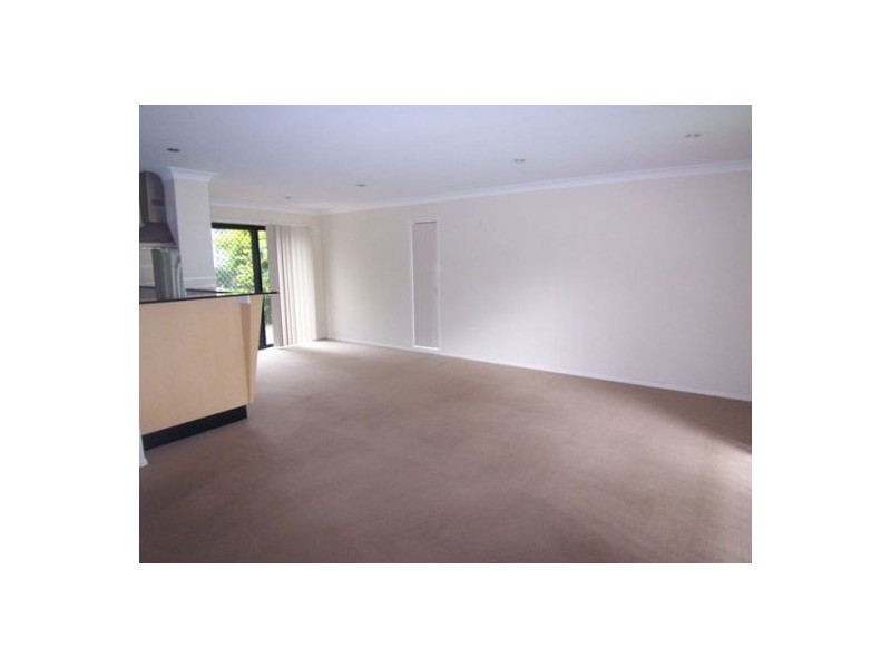 2/56 Ward Street, Southport QLD 4215