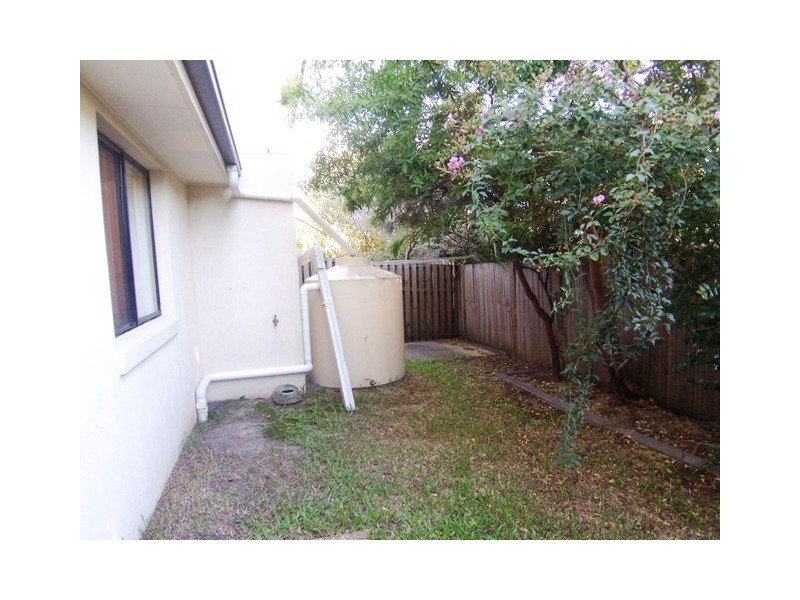 2/56 Ward Street, Southport QLD 4215