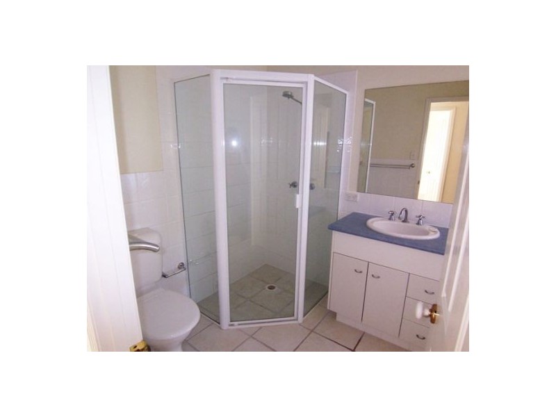 8/14 Terrigal, Southport QLD 4215