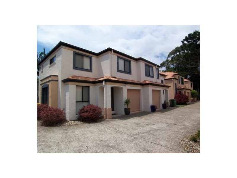 8/14 Terrigal, Southport QLD 4215