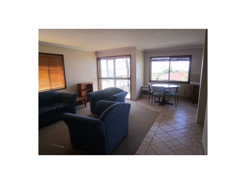 7a/143 High Street, Southport QLD 4215