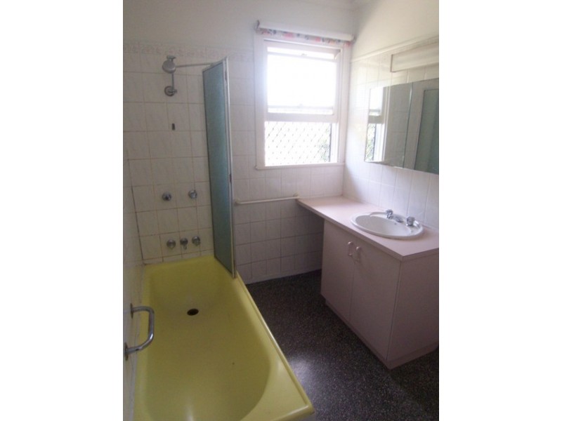 Labrador QLD 4215