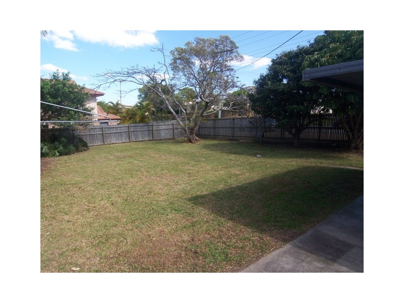 Labrador QLD 4215