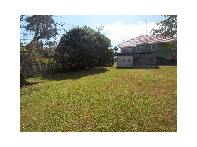 Labrador QLD 4215