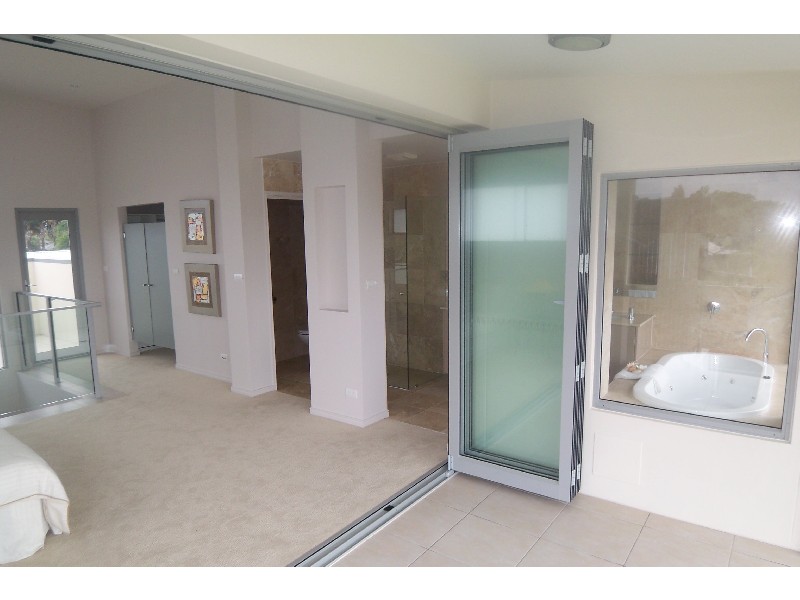 Runaway Bay QLD 4216