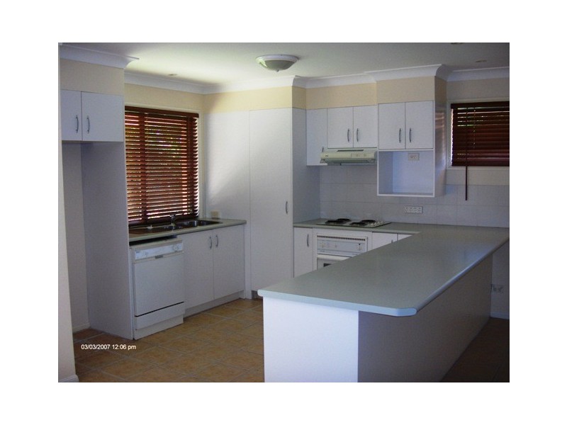 Parkwood QLD 4214