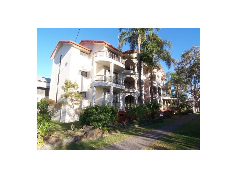 3/9 Railway Street, Southport QLD 4215