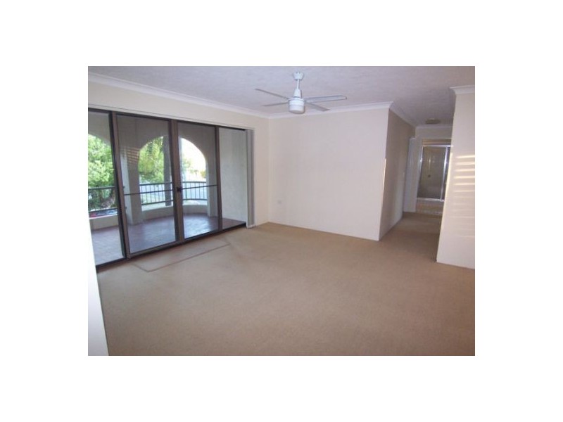 3/9 Railway Street, Southport QLD 4215