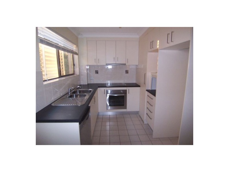 3/9 Railway Street, Southport QLD 4215