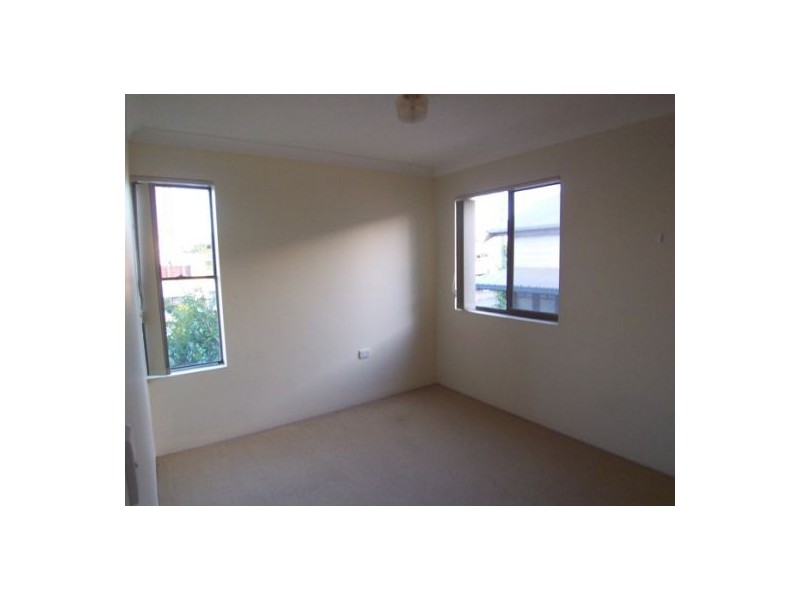 3/9 Railway Street, Southport QLD 4215