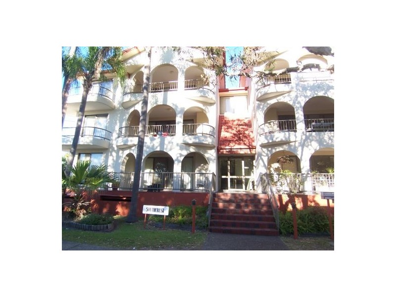 3/9 Railway Street, Southport QLD 4215