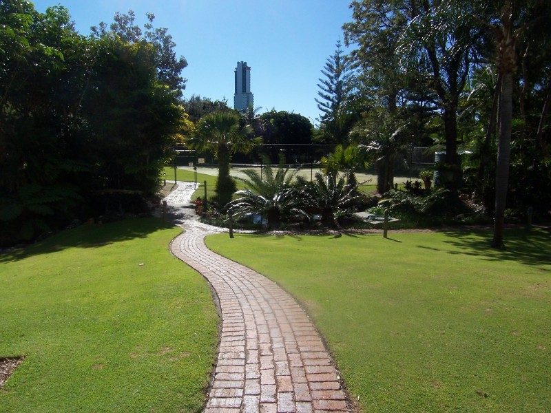 Paradise Waters QLD 4217