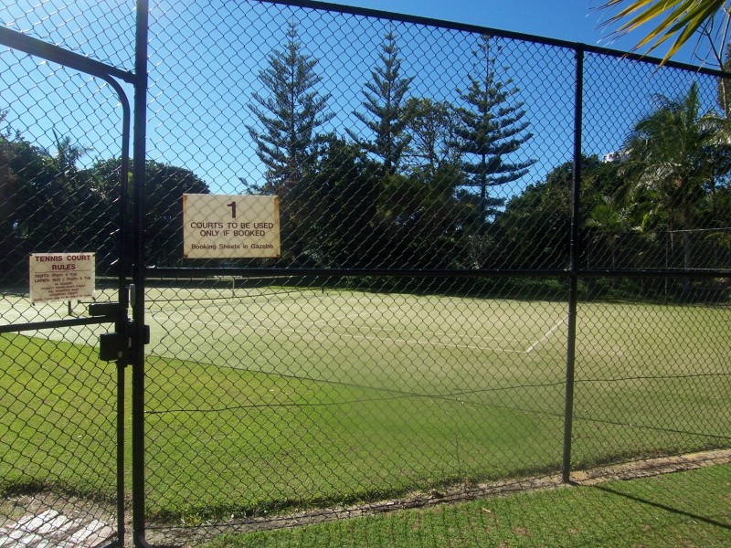 Paradise Waters QLD 4217