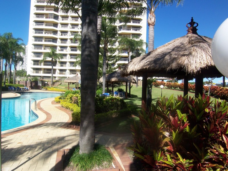 Paradise Waters QLD 4217