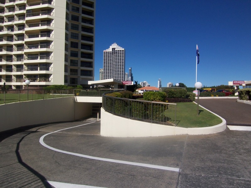 Paradise Waters QLD 4217