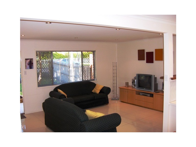 Labrador QLD 4215