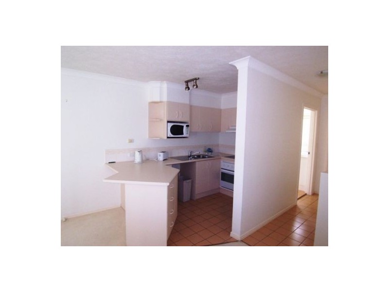 9/57 Worendo Street old, Southport QLD 4215