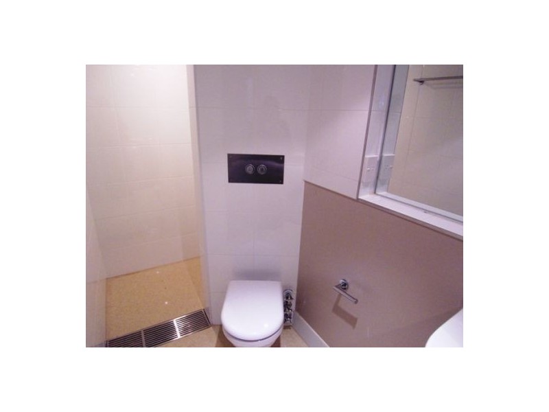 18/148 High, Southport QLD 4215