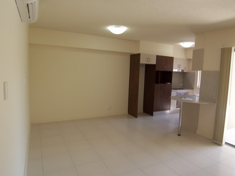 10/148 High Street, Southport QLD 4215