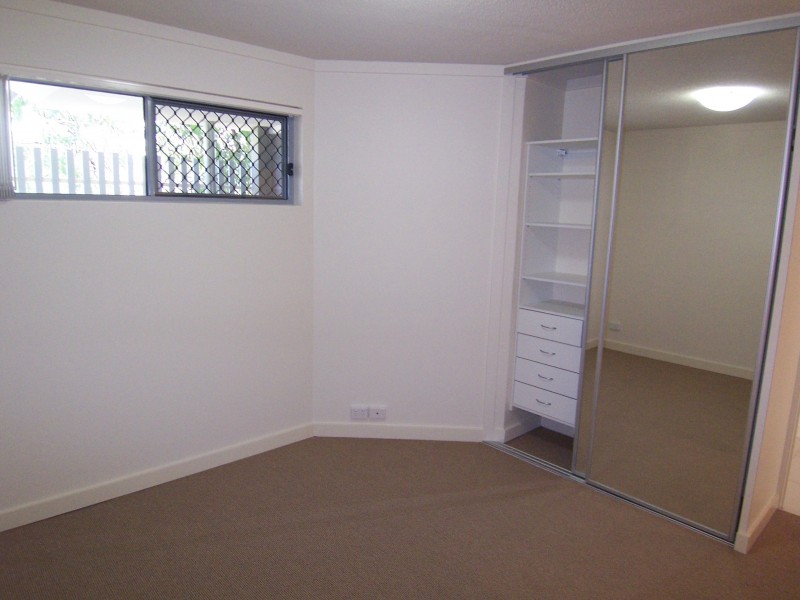 5/148 High Street, Southport QLD 4215