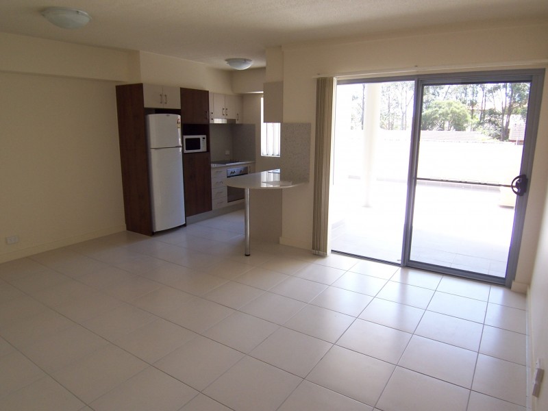 6/148 High Street, Southport QLD 4215