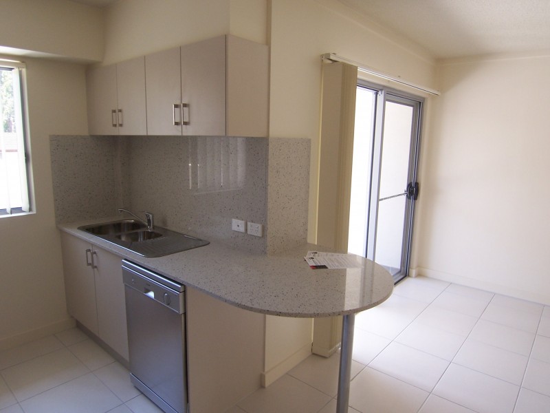 6/148 High Street, Southport QLD 4215