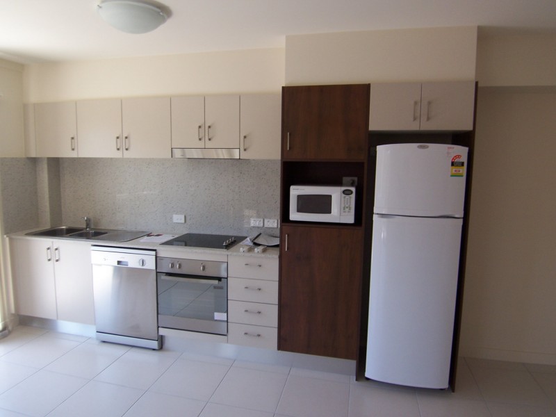 17/148 High Street, Southport QLD 4215