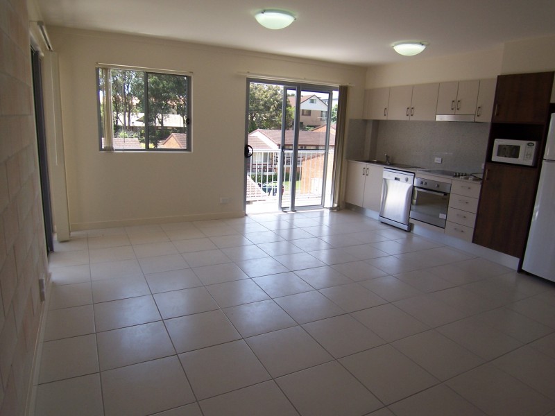 17/148 High Street, Southport QLD 4215