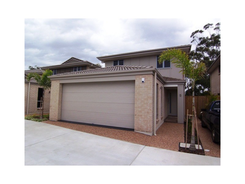 5/16-18 Geoff Wolter Drive West, Molendinar QLD 4214