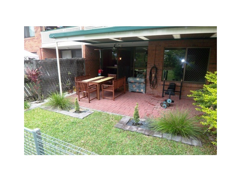 2/164 High, Southport QLD 4215