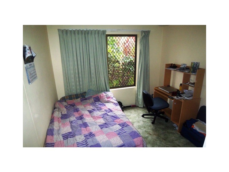 2/164 High, Southport QLD 4215