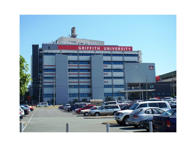 2/164 High, Southport QLD 4215