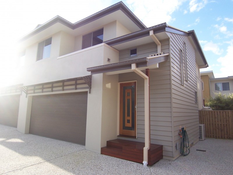 Labrador QLD 4215