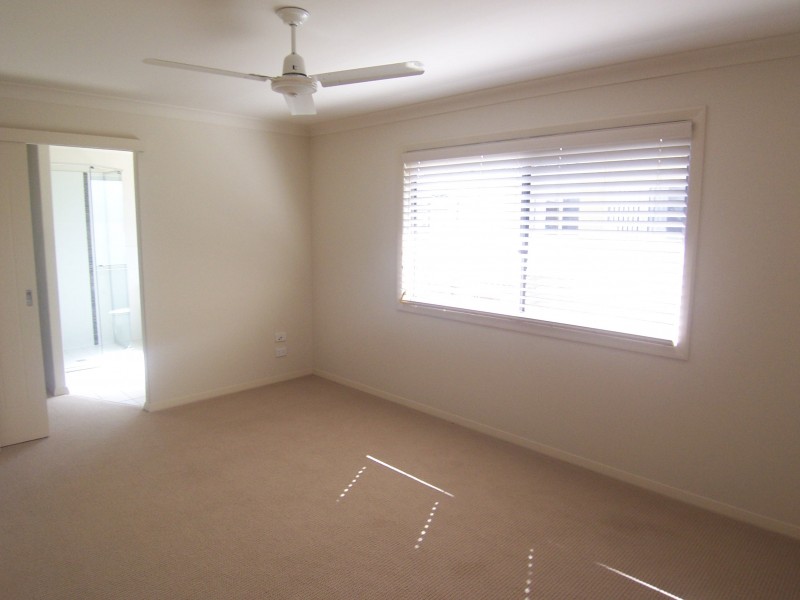 Labrador QLD 4215