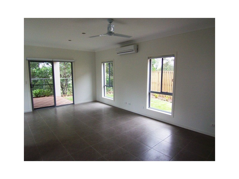 3/16-18 Geoff Wolter Drive West, Molendinar QLD 4214