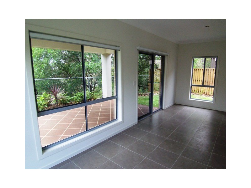 3/16-18 Geoff Wolter Drive West, Molendinar QLD 4214