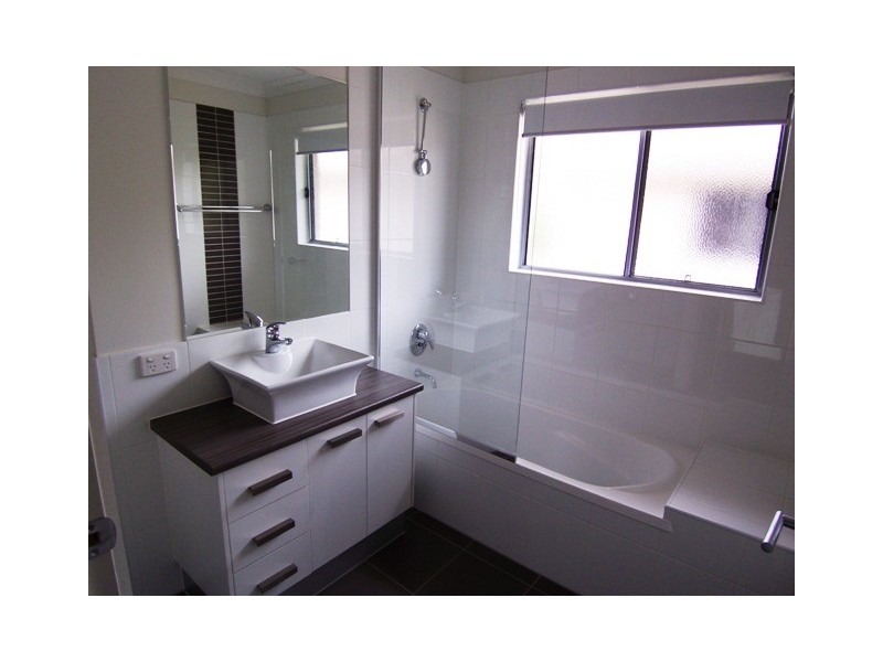 3/16-18 Geoff Wolter Drive West, Molendinar QLD 4214