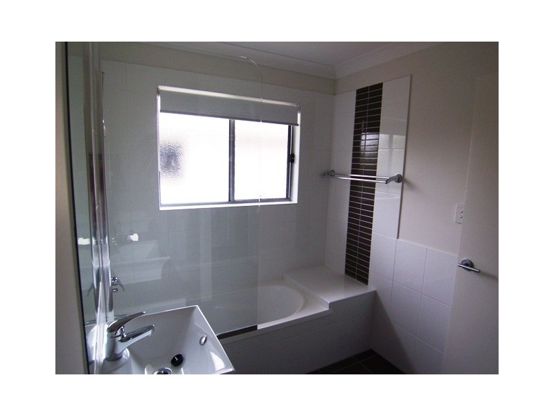 3/16-18 Geoff Wolter Drive West, Molendinar QLD 4214