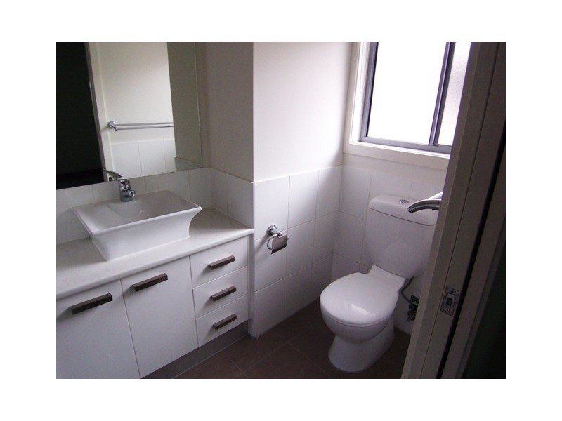 8/16-18 Geoff Wolter Drive, Molendinar QLD 4214