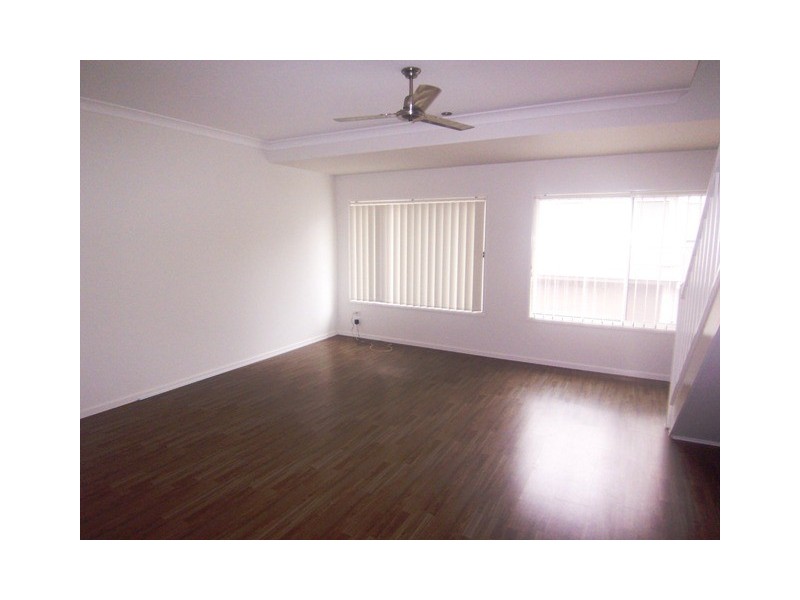 Varsity Lakes QLD 4227