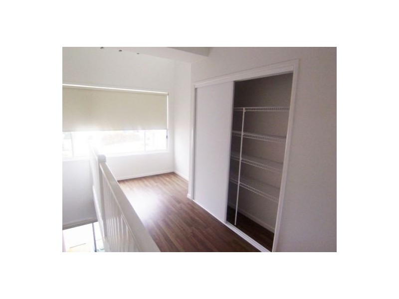 4/8 Alexandrina Dve, Varsity Lakes QLD 4227