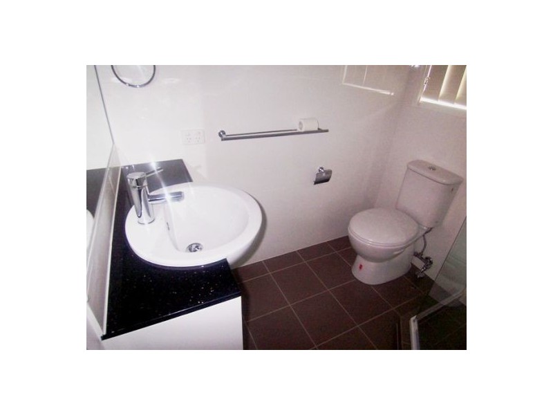 4/8 Alexandrina Dve, Varsity Lakes QLD 4227