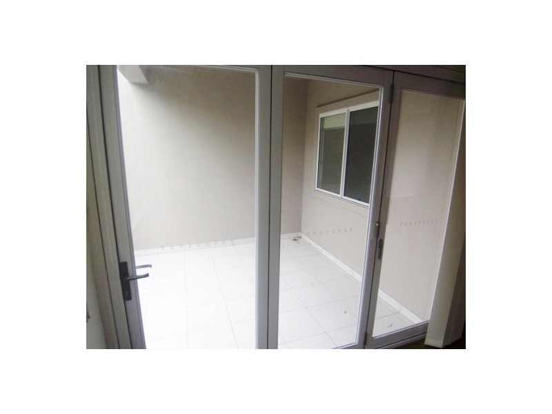 4/8 Alexandrina Dve, Varsity Lakes QLD 4227